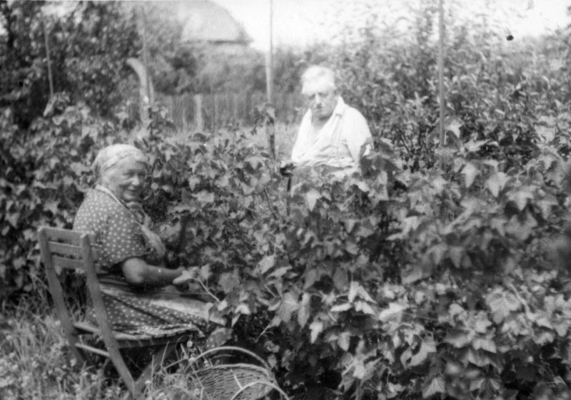 Jako sadař s manželkou
